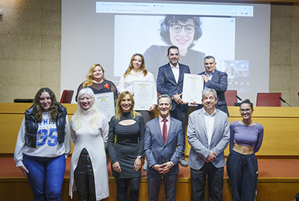 Foto de familia de la entrega de los Pemios Tiflos de Periodismo de la ONCE 2022