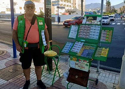 Juan Guerrero, vendedor de la ONCE que ha dado un Sueldazo en Almuñécar