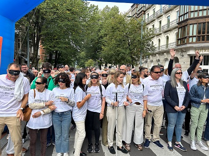 Foto de participantes en la Carrera de Cascabeles de Bilbao